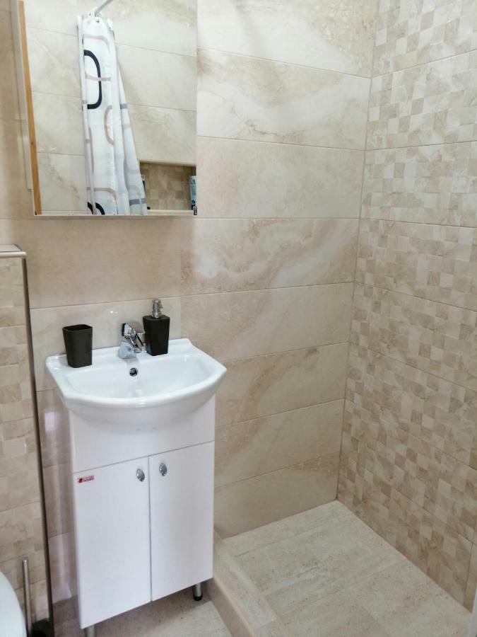 Studio Apartman Irena1 Bijela Exterior foto